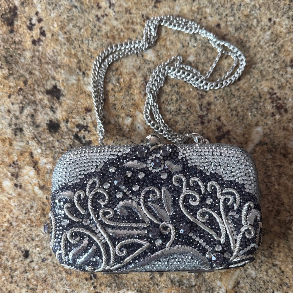 Vintage Addiction lilac & silver crystal & “embroidered” triple chain bag clutch